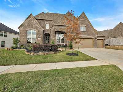9112 Pecan Woods Trail Argyle, TX 76226