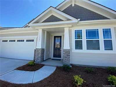602 Lincoln Quarters Ln Tega Cay, SC 29708