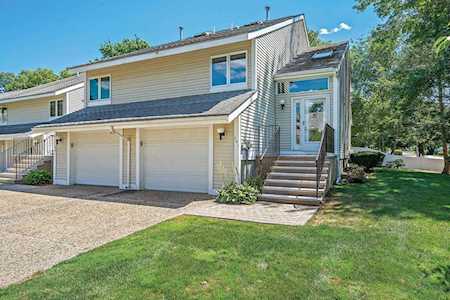 101 Centre Ln #101 Walpole, MA 02081