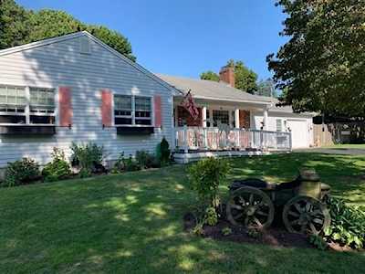 19 Hopkins Rd Plymouth, MA 02360
