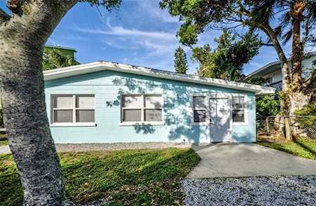 2110-2112 1st St Indian Rocks Beach, FL 33785