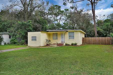 6921 Restlawn Dr Jacksonville, FL 32208