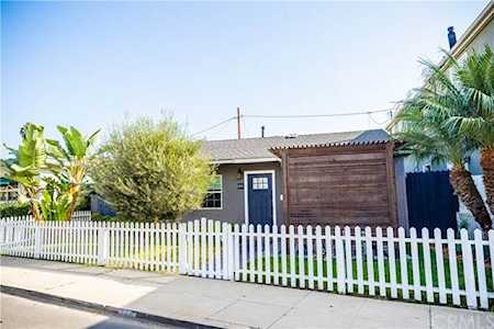 144 Venetia Drive Long Beach, CA 90803