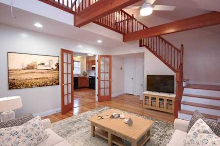 96 Boylston St #4 Newton, MA 02467