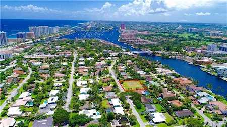 235 NE Spanish Court Boca Raton, FL 33432