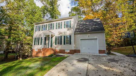 4913 Land Grant Dr Chesterfield, VA 23236