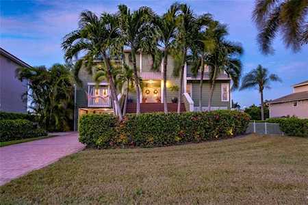 117 10th St E Tierra Verde, FL 33715