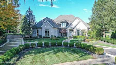 2401 Crystal Springs Pl Louisville, KY 40245