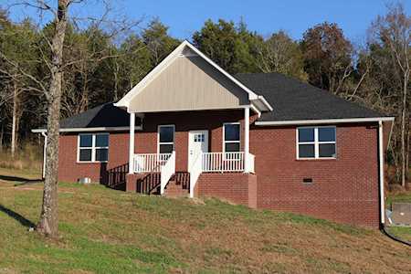 685 Bridle Path Ln Hartsville, TN 37074