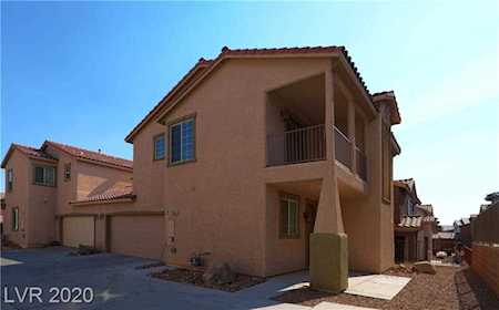 10621 Mountain Stream Ct Las Vegas, NV 89129