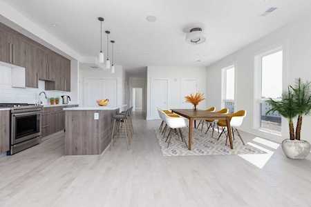 232 Old Colony Ave #34 Boston, MA 02127
