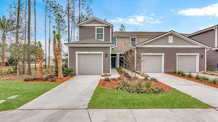 40 Scotch Pebble Dr St Johns, FL 32259