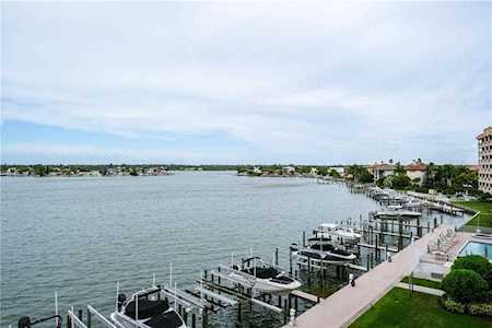 17717 Gulf Blvd #403 Redington Shores, FL 33708