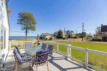 6579 Long Beach Dr Saint Leonard, MD 20685