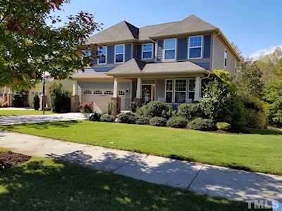 400 Shorehouse Way Holly Springs, NC 27540
