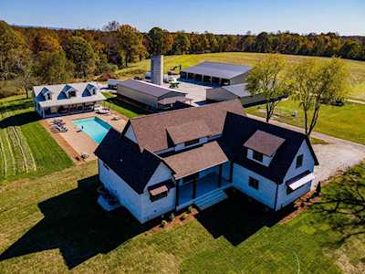 320 Chapman Ln Manchester, TN 37355