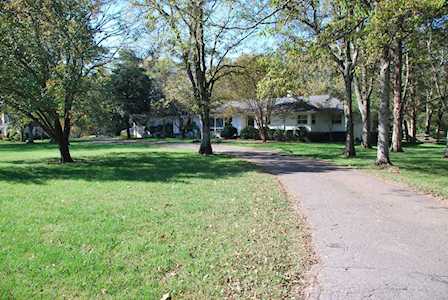 2017 Earlington Dr Nashville, TN 37215