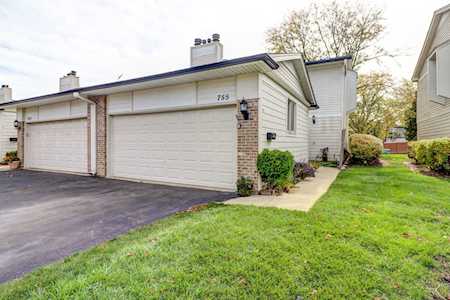 755 Grouse Ct Deerfield, IL 60015