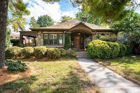 2810 Belmont Blvd Nashville, TN 37212
