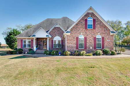 1374 Charleston Ln Columbia, TN 38401
