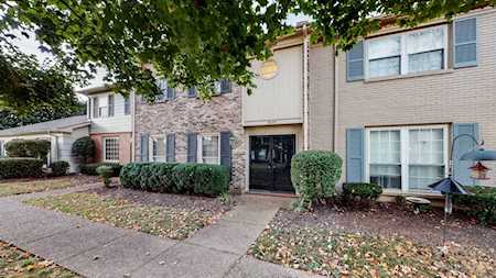 1029 Todd Preis Dr Nashville, TN 37221