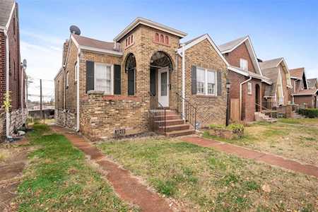 3940 Kingsland Ct St Louis, MO 63116