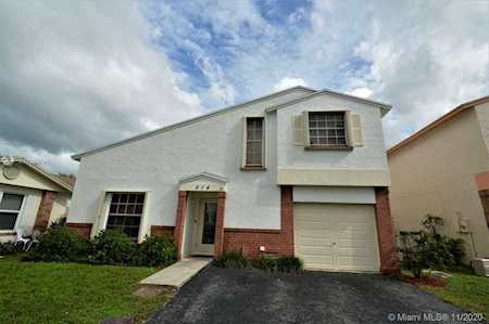 914 Cumberland Ter Davie, FL 33325