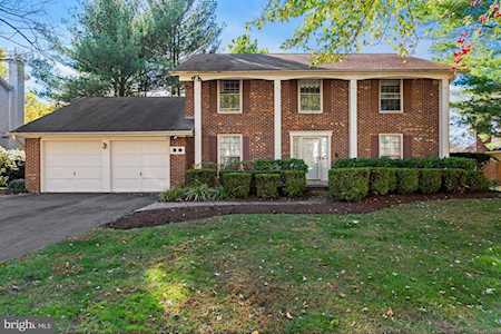 20 Pebble Ridge Ct Rockville, MD 20854