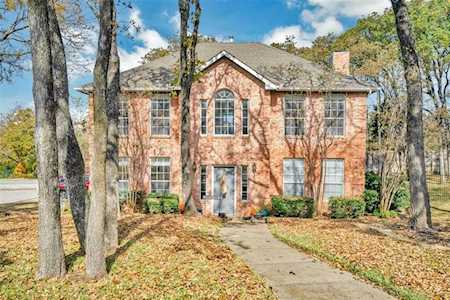 2930 Willow Creek Drive Grapevine, TX 76051