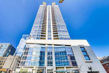 100 E 14th St #1106 Chicago, IL 60605