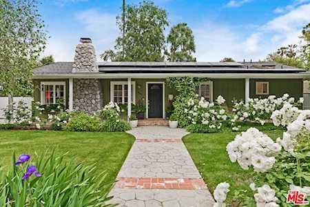 4650 Bellaire Avenue Studio City, CA 91604
