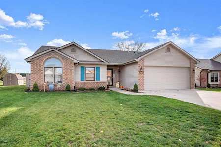 2018 Stoney Hurst Bend Huntington, IN 46750