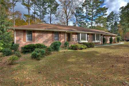 100 Canter Ct Roswell, GA 30076