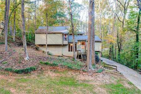 214 Cross Brook Dr Acworth, GA 30102