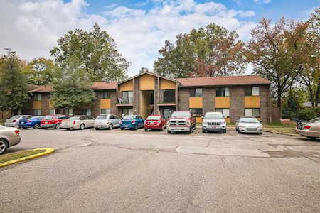 7074 Wildwood Cir #165 Louisville, KY 40291