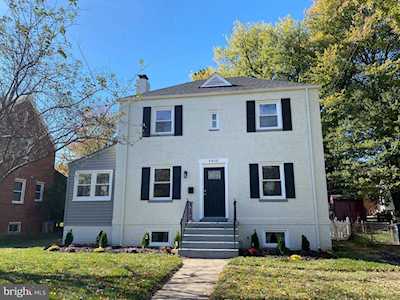 5410 20th Ave Hyattsville, MD 20782