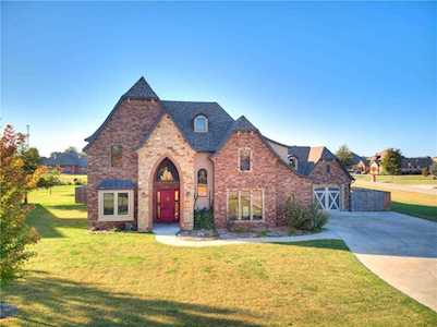 4602 Bridle Ridge Rd Tuttle, OK 73089