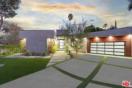 11207 Laurie Drive Studio City, CA 91604