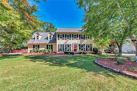 1492 Hartman Dr SW Lilburn, GA 30047