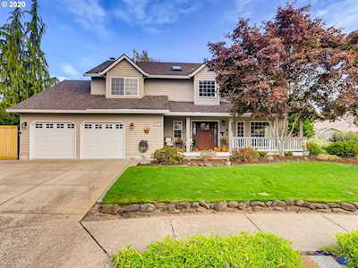 641 NE Kristie Ct Hillsboro, OR 97124