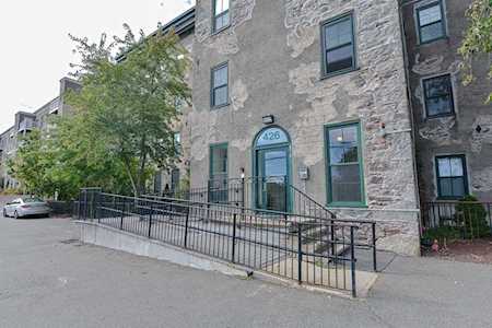 426 Mount Hope St #206 North Attleboro, MA 02760