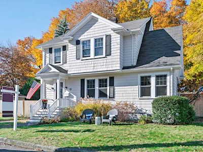 14 Woodside Road Medford, MA 02155