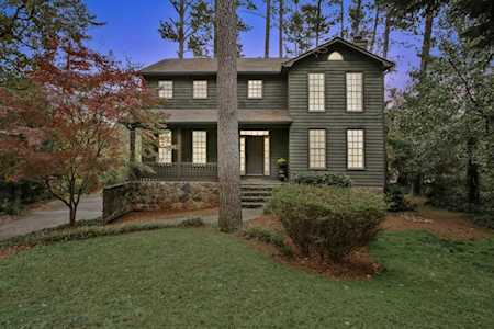1095 Lake Dr Roswell, GA 30075