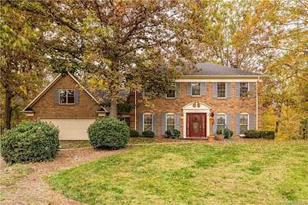 1015 Thistle Ct Charlotte, NC 28211