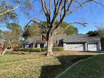 9557 Creekwood Cv Lakeland, TN 38002