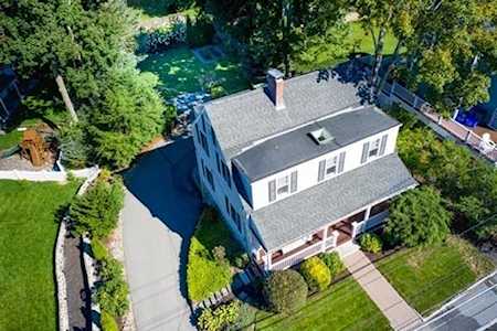10 Walnut Avenue Andover, MA 01810