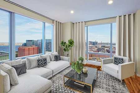 500 Atlantic Ave #19N Boston, MA 02210