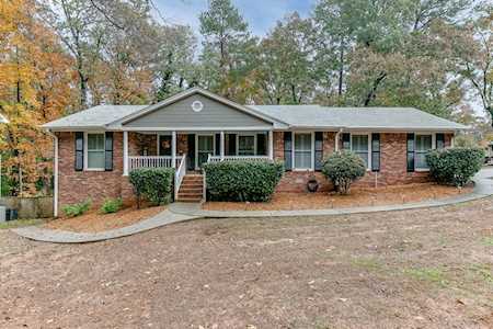 2565 Amberly Dr Atlanta, GA 30360