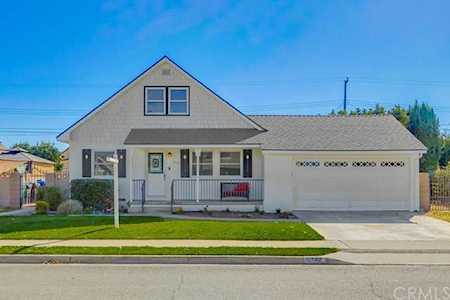 6142 Shawnee Road Westminster, CA 92683