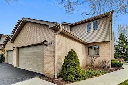 2103 N Juniper Ln Arlington Heights, IL 60004